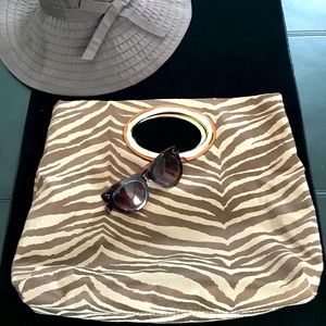 (Video) Antonio Melani Handbag Animal Print🐒